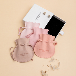 Bolsa de Joyería Redonda de Microfibra de Gamuza con Cordón, 8*9CM, 4-5 Piezas por Juego, para Anillos - Product Image 1