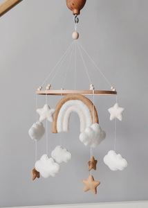 Mobile per Culla Boho Arcobaleno, Decorazione Neutra per Cameretta, Mobile Sospeso con Nuvole e Stelle - Product Image 2