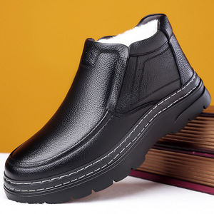 Bottes à lacets en cuir véritable pour hommes, bout rond, doublure en fourrure, semelle extérieure en caoutchouc, bottes d'hiver chaudes antidérapantes pour la neige - Product Image 1