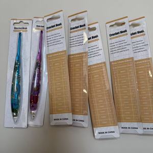 Crochets à fil imprimé avec pointes colorées en résine, en matériau résineux pour le tricot de pulls - Product Image 4