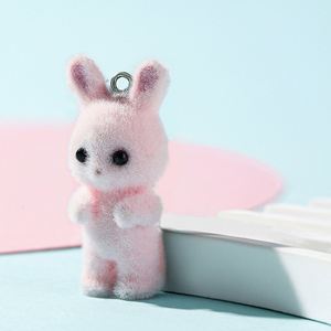 Llavero de PVC con diseño de oso 3D flocado, muñecos de animales de resina, llaveros bonitos con pompón, llaveros de peluche de gato, perro, vaca, koala, conejo - Product Image 5