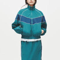 Veste courte surdimensionnée pour femme avec poches latérales contrastées et rayures, design personnalisé en gros