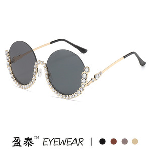 Round Diamond-Studded Metal Sunglasses Gold <b>Frame</b> <b>Pink</b> Gradient Lens Women UV400 Protection - Product Image 2