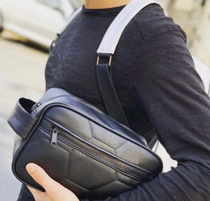 2025 Брендовые мужские сумки с футбольным узором водонепроницаемая сумка для туалетных принадлежностей на заказ мужская кожаная сумка для телефонов - Product Image 1