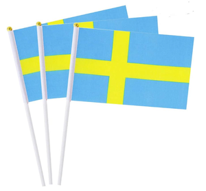 Venta al por mayor promocional 14*21cm pequeño sueco Suecia mano ondeando Bandera de elección nacional - Product Image 3