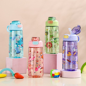 Botellas de Agua de Plástico de 550 ml con Diseño de Dibujos Animados para Niños, con Pajita y Tapa, Portátiles, para Niños Pequeños, Regalo para el Día del Niño - Product Image 1