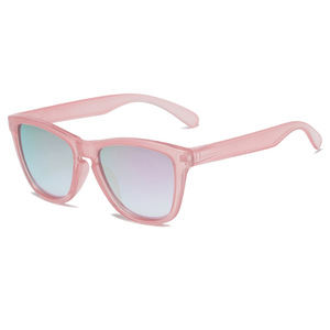 <span class=keywords><strong>Gafas</strong></span> <span class=keywords><strong>de</strong></span> <span class=keywords><strong>sol</strong></span> con montura cuadrada <span class=keywords><strong>para</strong></span> hombre y <span class=keywords><strong>mujer</strong></span>, color gelatina con logotipo personalizado, protección UV, montura <span class=keywords><strong>de</strong></span> plástico polarizada, precio económico - Product Image 5