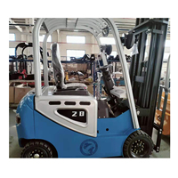 Nouveau chariot élévateur à fourche électrique à 4 roues, 1,5 tonne, 2 tonnes, petit chariot à pneus pleins, mât triplex, pour la vente au détail