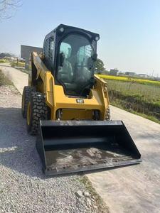 รถตักล้อยาง CAT 246D สีเหลือง อุปกรณ์ก่อสร้างขนาดกะทัดรัด - Product Image 6