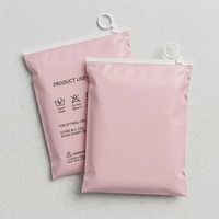 Sac d'emballage pour vêtements en PE recyclable mat rose personnalisé avec fermeture éclair coulissante pour l'emballage des sous-vêtements et des chaussettes