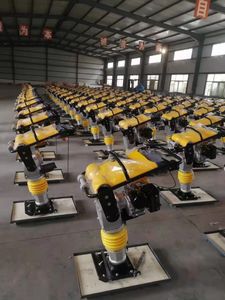 5.5Hp Dynamic Extra Heavy Duty RM80 Tamping Rammer Compactador <span class=keywords><strong>de</strong></span> <span class=keywords><strong>tierra</strong></span> portátil <span class=keywords><strong>de</strong></span> mano para construcción <span class=keywords><strong>de</strong></span> carreteras <span class=keywords><strong>Honda</strong></span> Loncin Engine - Product Image 6