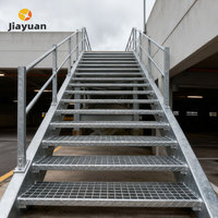 Marches d'escalier en acier au carbone pour usage industriel, grilles de marches galvanisées, marches d'escalier durables pour l'extérieur