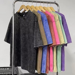 เสื้อยืดผู้ชายทรงบ็อกซี่ ผ้าฝ้าย 100% 275GSM ล้างสีแบบวินเทจ แต่งลายบาติก ปักลายแบบเชนสติทช์ ระบายอากาศได้ดี รับผลิตเสื้อเปล่าพร้อมสกรีนโลโก้ตามสั่ง ขายส่ง - Product Image 1