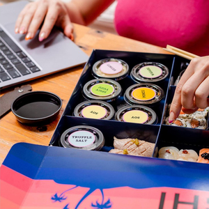 2025 gros jetable personnalisé enduit papier Sushi boîte emballage alimentaire diviseur pour emporter mat stratification gaufrage impression - Product Image 6