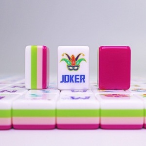 En stock, tuiles de mahjong américaines en acrylique rose-rouge, coffret cadeau pour la maison, tuiles de mahjong en cristal faites à la main - Product Image 3