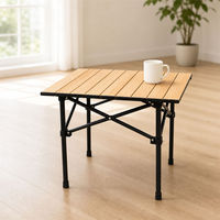 Table de camping pliable portable avec plateau à lattes en métal et structure en X pour pique-nique, barbecue et loisirs en extérieur