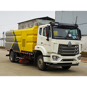 Camión de limpieza y barredora Sinotruk Howo, camión de lavado de barrido de calle multifuncional - Product Image 2