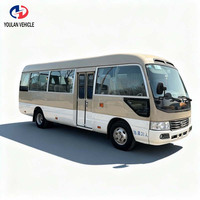 Mini-bus de transport d'occasion diesel de Chine, type Coaster, pour Toyota, avec sièges personnalisés et peinture sur mesure