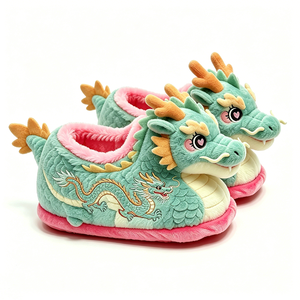 Pantoufles d'hiver personnalisées en peluche Dragon unisexe, doublure en polaire douce, design brodé, semelle rose - Product Image 5