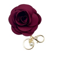 Porte-clés fleur rose camélia japonais Kawaii Porte-clés fausse perle fleur en tissu rose mignon pour femmes Bijoux tendance Pendentifs Charms