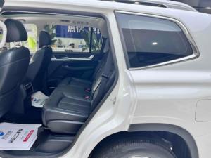 Roewe <span class=keywords><strong>RX8</strong></span> SUV Automático con Volante a la Izquierda y Neumáticos R18 - Amplio Espacio y Rendimiento, Auto Usado de Tamaño Mediano a Grande - Product Image 6