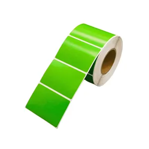 Vente en gros de rouleaux de papier durable taille 60mm * 40mm 1000 pièces d'étiquettes autocollantes imperméables vertes étiquettes thermiques à longue durée de vie