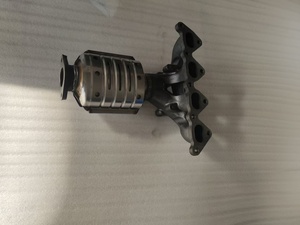 汽车制造商原装排气歧管，带排气催化转换器，适用于起亚秀尔 1.6L 2010-2011 直接安装式排放控制 - Product Image 2
