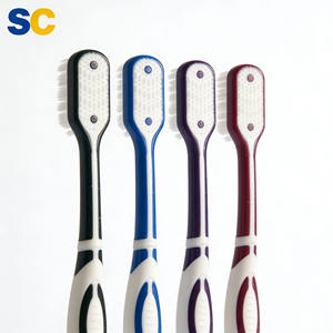 Spazzolino da Denti per Adulti con Setole Morbide e Manico Ergonomico in 4 Colori per Cura Orale Quotidiana - Product Image 2