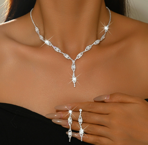 スタイリッシュな女性用ブライダルジュエリーセット、シルバー銅合金、パール、ラインストーン、ロマンチックなダイヤモンドアクセント、結婚式の贈り物に - Product Image 1