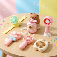 Großhandel 6 Stile Mini-Kühlventilator Capybara Handventilator Blind Box Zufälliges Paket PVC-Material Sammlerstück Originalverpackung