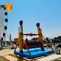 Fabricant d'attractions de grande taille pour parcs extérieurs et fêtes foraines, incluant les manèges Top Spin et les jeux pour adultes