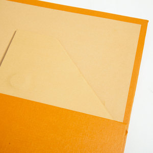 Caja de Regalo Plegable de Cartón con Cierre Magnético, Diseño de Lujo Personalizable en Naranja, Calidad Superior 1:1, con Logotipo - Product Image 6