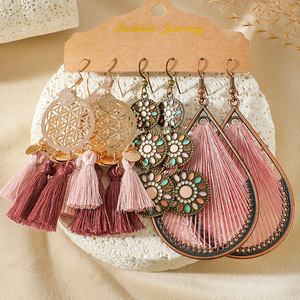 Boucles d'oreilles pendantes bohèmes à pompons en alliage plaqué bronze antique, ensemble de bijoux de mode pour femme pour les soirées - Product Image 4
