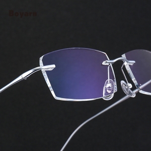 Boyarn Petit Rectangle Polygone Diamant Alliage de Titane Sans Monture <span class=keywords><strong>Photogray</strong></span> Antireflet <span class=keywords><strong>Lunette</strong></span> Photochromique Montures de Titane Lunettes - Product Image 3