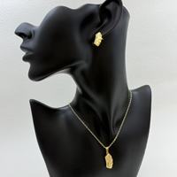 Set Perhiasan Vintage Bertekstur Emas, Kalung Liontin dan Anting Tusuk untuk Wanita, Gaya Boho dengan Motif Bunga Clover Geometris