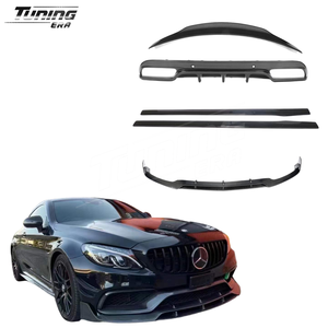 Kit Carrozzeria in Fibra di Carbonio Hot Selling per <span class=keywords><strong>Mercedes</strong></span> C63 W205 2015-2021: Upgrade con Labbro Anteriore, Diffusore Posteriore, Minigonne Laterali e <span class=keywords><strong>Spoiler</strong></span> - Product Image 1