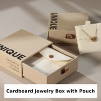 Boîte à bijoux carrée simple et luxueuse personnalisée en carton uni avec fermeture à cordon et pochette