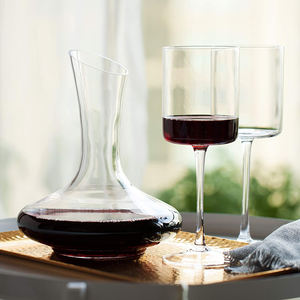 Carafe à vin en cristal soufflé à la main de 1800 ml/63 oz, sans plomb, aérateur, élégant, pour vin et whisky, vente en gros - Product Image 6