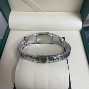 Orologi di Lusso al Quarzo con Quadrante a Goccia di Nuovo Design Personalizzato all'Ingrosso con Cinturino a Bracciale Vintage in Argento per Donna - Product Image 5