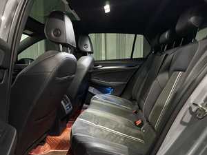 2021 pour <span class=keywords><strong>Golf</strong></span> 8 <span class=keywords><strong>R</strong></span>-<span class=keywords><strong>Line</strong></span> 1.4TSI Turbo 150CV <span class=keywords><strong>DSG</strong></span> Volant à gauche Intérieur foncé Sièges en cuir Pneus R17 Toit ouvrant panoramique - Product Image 6