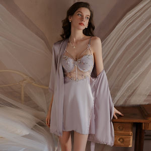 Комплект домашней одежды: ночной халат-кимоно из шелковистого атласа с сетчатыми вставками, с подкладкой для груди, на косточках, с регулируемыми бретелями - Product Image 3