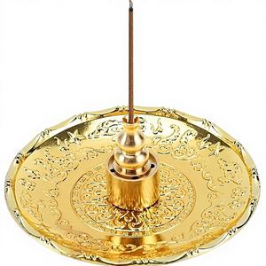 Brûleur d'encens en bois de santal sur base en laiton exquis avec parfum religieux, durable et 100% naturel, design indien pour un usage domestique - Product Image 1