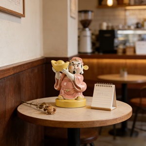 รูปปั้นเทพเจ้าแห่งความมั่งคั่งตลกๆ ทำจากทองสัมฤทธิ์ ถือแท่งทองคำ ของตกแต่งมงคลสำหรับห้องนั่งเล่น ร้านค้า หรือสำนักงาน - Product Image 4