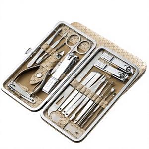 Ensemble de manucure et pédicure en acier inoxydable de 19 pièces, kit de coupe-ongles avec étui portable pour les soins à domicile et en voyage - Product Image 4