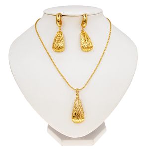 Ensemble <span class=keywords><strong>de</strong></span> <span class=keywords><strong>bijoux</strong></span> <span class=keywords><strong>de</strong></span> mariage pour femmes en Arabie Saoudite, collier et bagues en or 18 carats, design <span class=keywords><strong>de</strong></span> petite chaîne, <span class=keywords><strong>marque</strong></span> Yuliali, vente en gros - Product Image 1