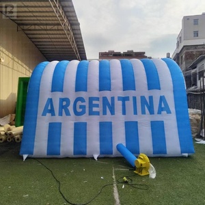 Arche gonflable personnalisée à thème argentin, rayée bleu et blanc, pour l'entrée des matchs de football et les événements promotionnels sportifs - Product Image 6