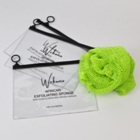 Sac en PVC transparent imprimé avec logo de marque de luxe pour éponge exfoliante africaine, pochette d'emballage étanche pour articles de toilette avec logo, vente en gros