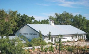 2025 được truyền cảm hứng và đánh bại nhiệt tòa nhà thép này đã sử dụng các tấm trắng cực với viền than trên cấu trúc 43x40x24 tuyệt đẹp này - Product Image 4