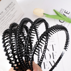 Diadema negra mate antideslizante para mujer, accesorio versátil para el cabello con hebilla de presión y borde dentado para niña - Product Image 3