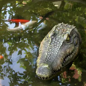 Spoofing Décorations Effrayantes Statue Extérieure Crocodile pour Piscines Étangs à Poissons Décoratifs